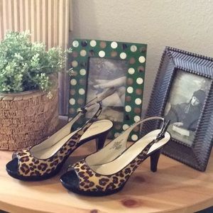 NWOT Nine West animal haircalf sling back shoes